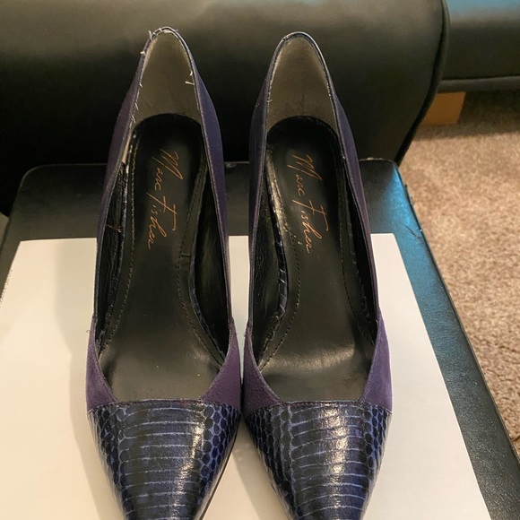 Shoes - Picture 2 of 2